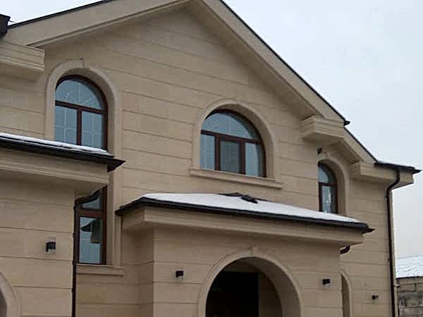 Арочное пластиковое окно